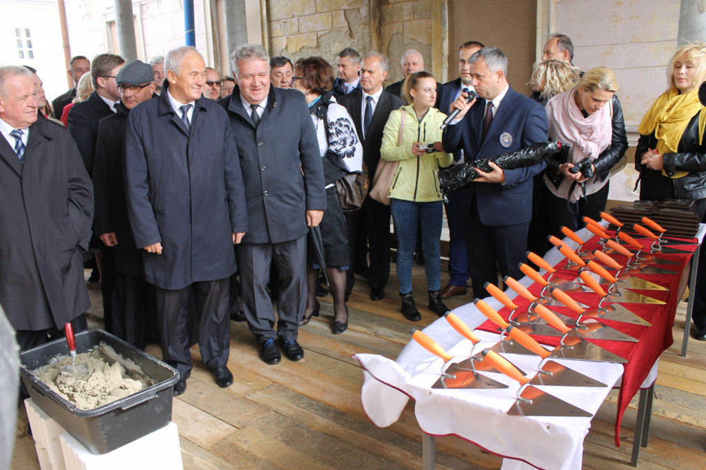 Podpisanie aktu erekcyjnego