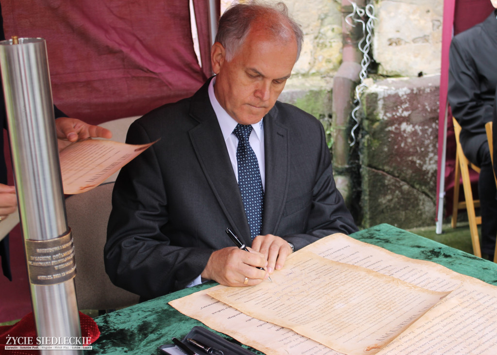 Podpisanie aktu erekcyjnego