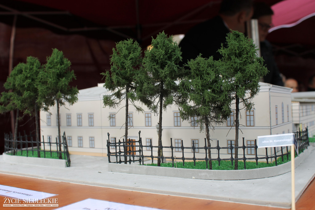 Podpisanie aktu erekcyjnego