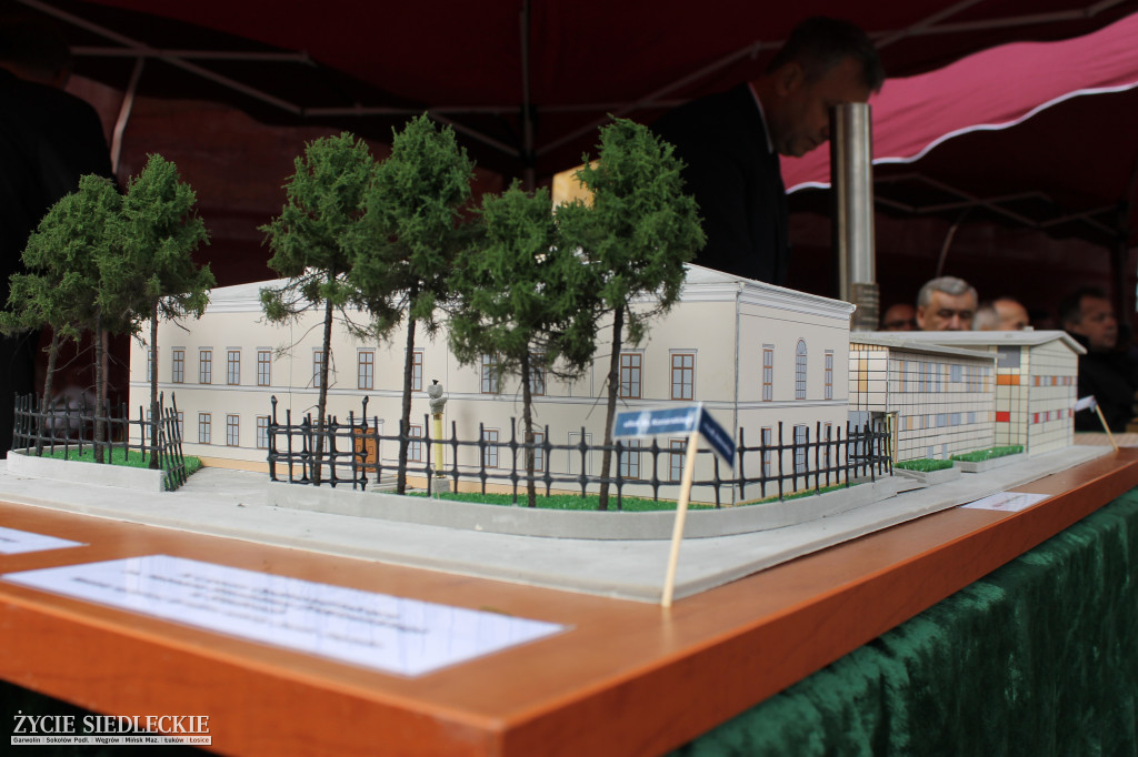 Podpisanie aktu erekcyjnego