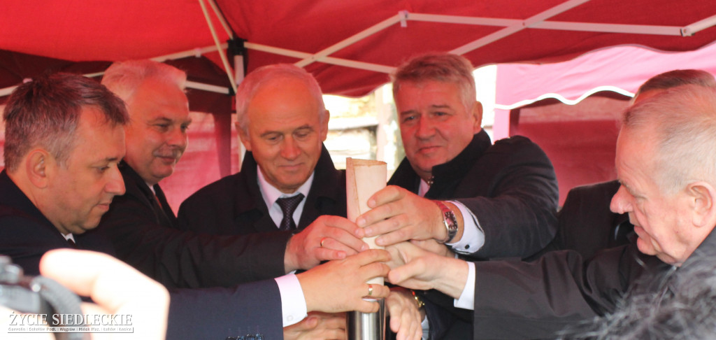 Podpisanie aktu erekcyjnego