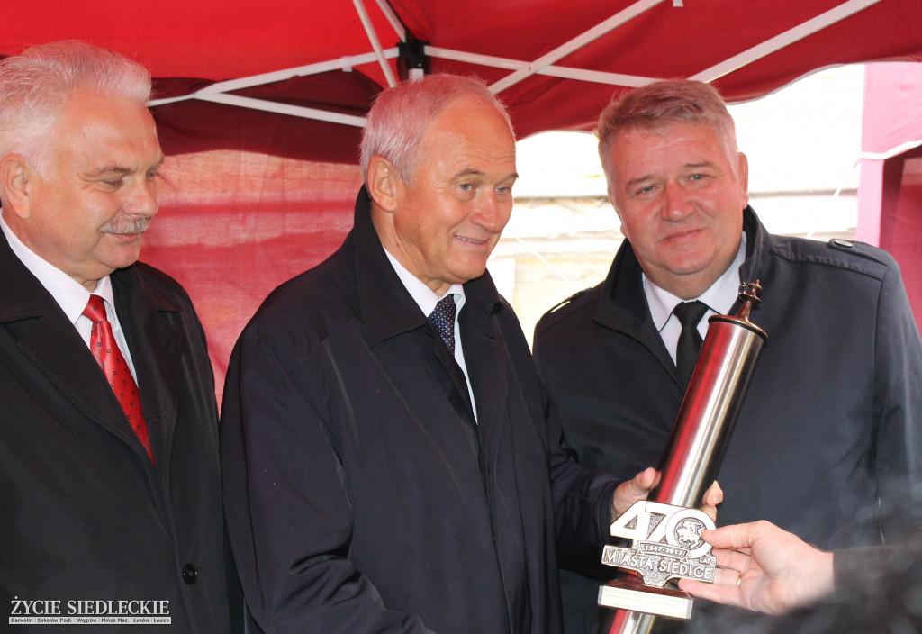 Podpisanie aktu erekcyjnego