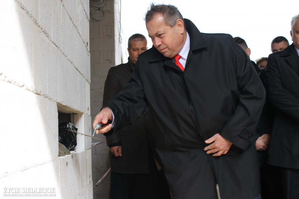 Podpisanie aktu erekcyjnego