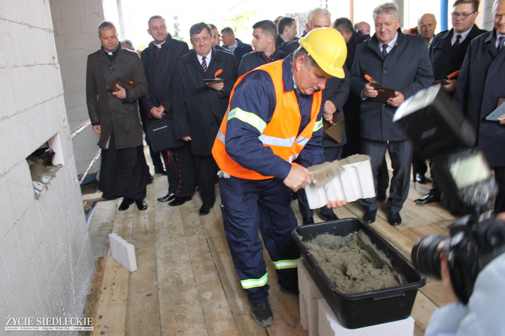 Podpisanie aktu erekcyjnego