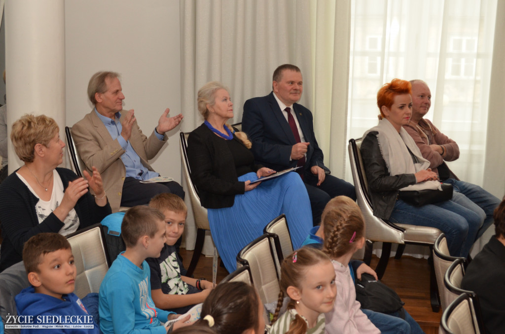Czytano z energią o energii