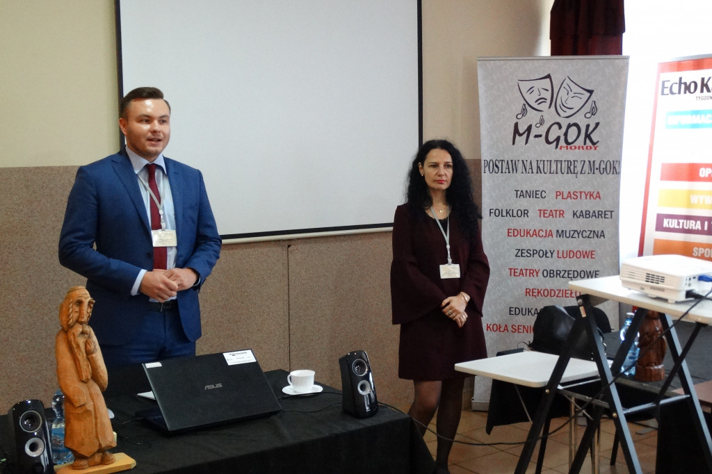 Naukowo i ludowo w Mordach