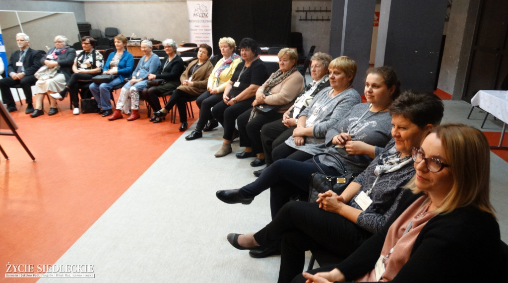 Debatowali na temat lokalnych symboli