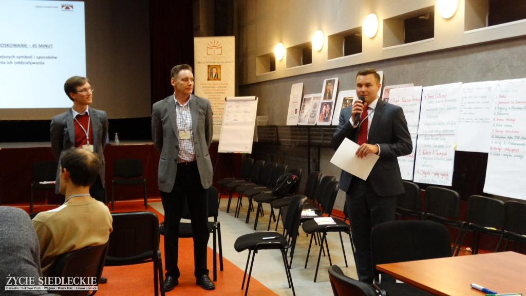 Debatowali na temat lokalnych symboli