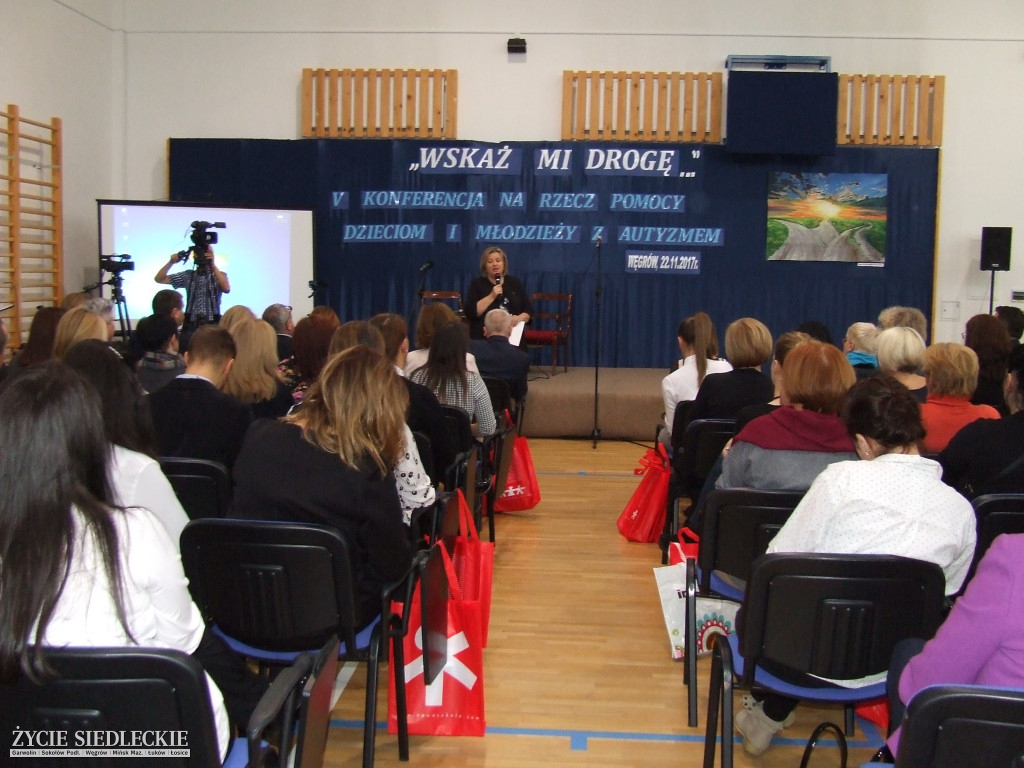 Konferencja na rzecz pomocy dzieciom z autyzmem