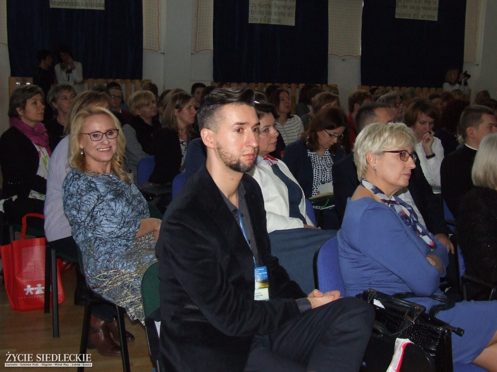 Konferencja na rzecz pomocy dzieciom z autyzmem