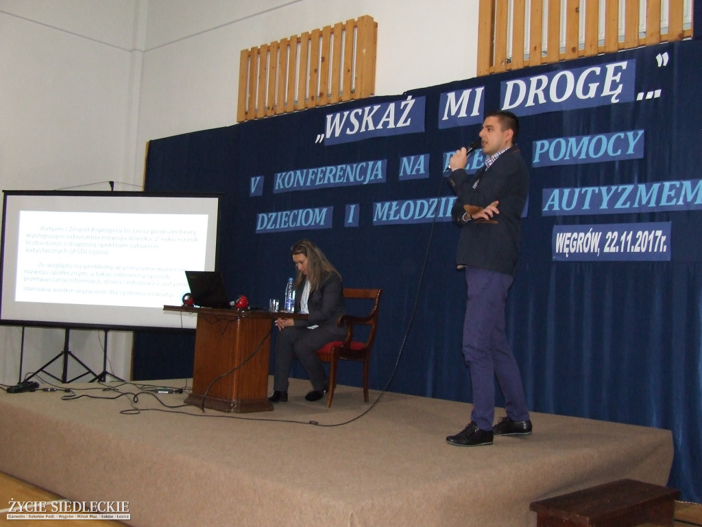Konferencja na rzecz pomocy dzieciom z autyzmem