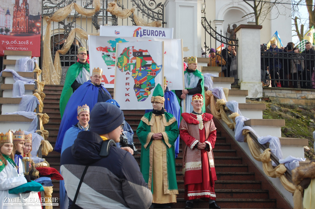W Żelechowie z wielbłądami