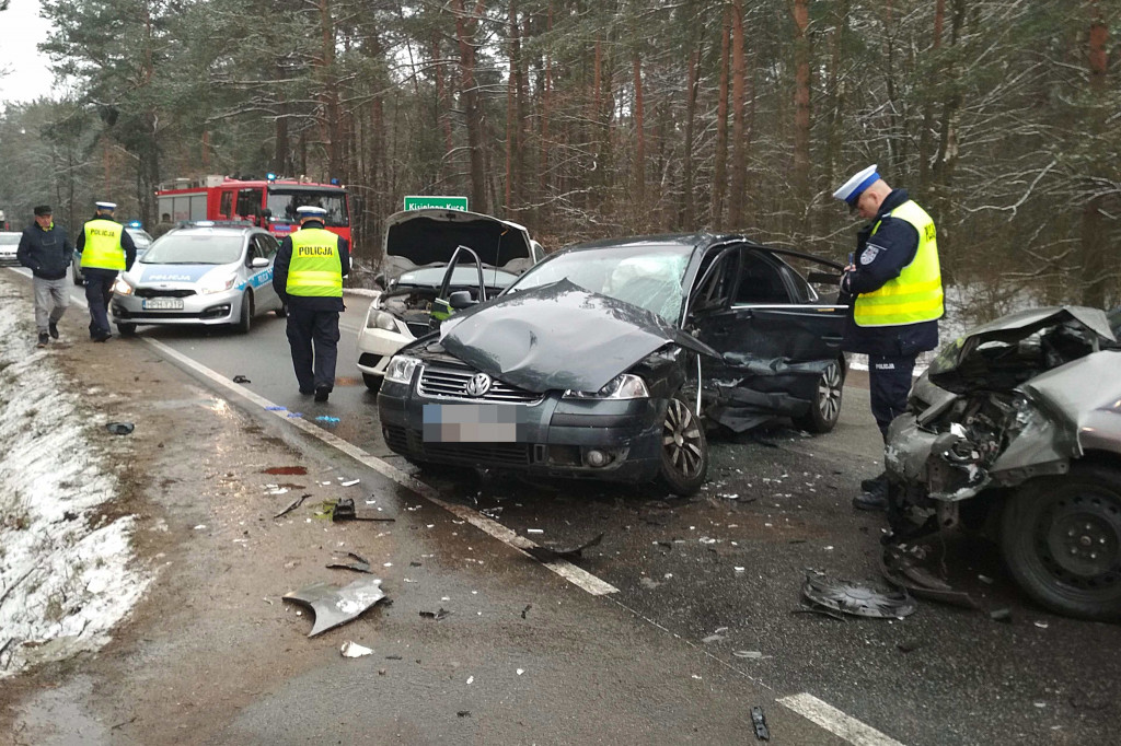 Wypadek trzech aut w Kisielanach