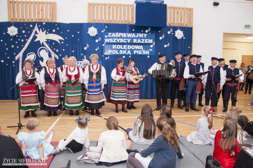 Zaśpiewali razem kolędową pieśń