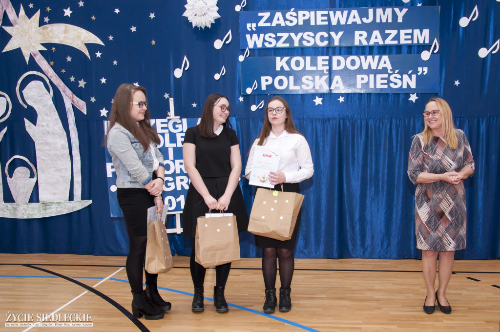 Zaśpiewali razem kolędową pieśń