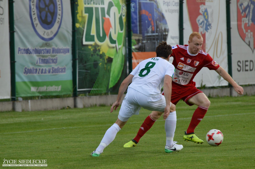 Domowy remis Pogoni