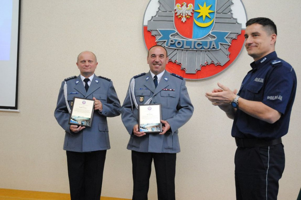 Po 27. latach służby przeszli na policyjną emeryturę