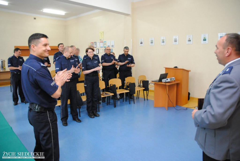 Po 27. latach służby przeszli na policyjną emeryturę