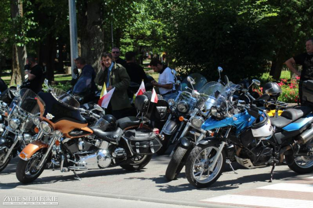 Motocyklem do miast papieskich