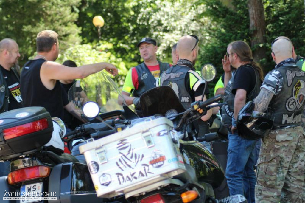 Motocyklem do miast papieskich