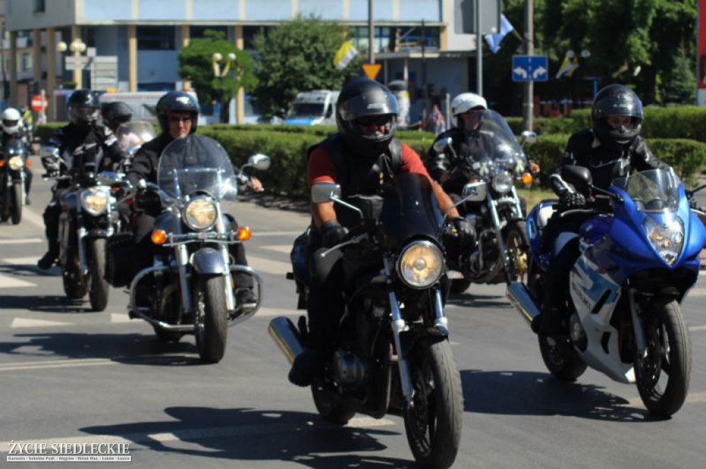 Motocyklem do miast papieskich