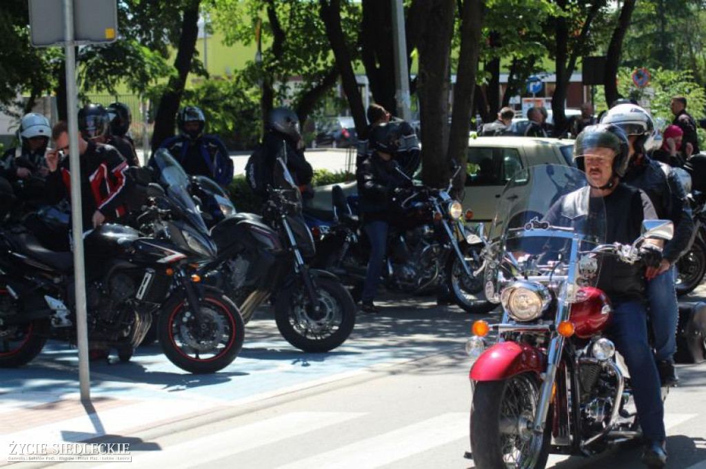 Motocyklem do miast papieskich