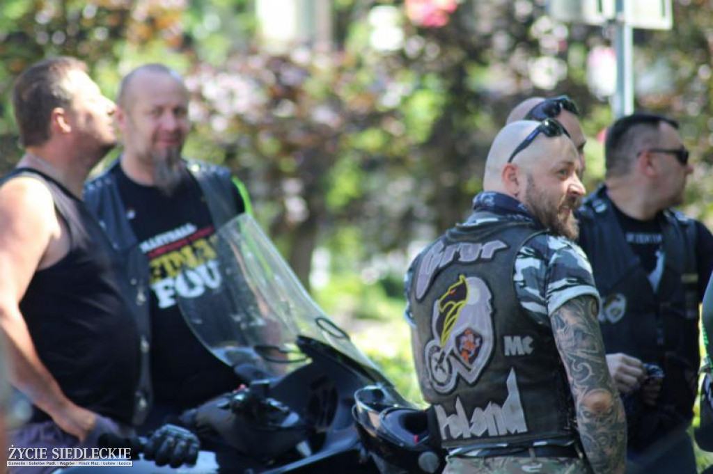 Motocyklem do miast papieskich