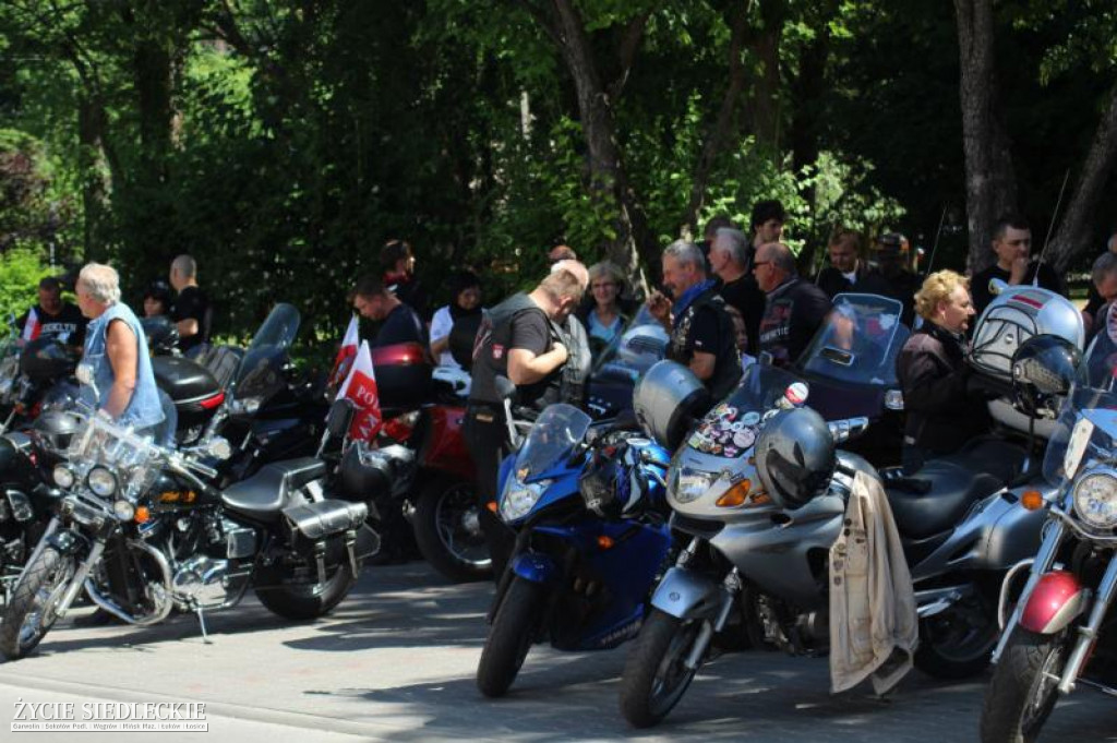 Motocyklem do miast papieskich