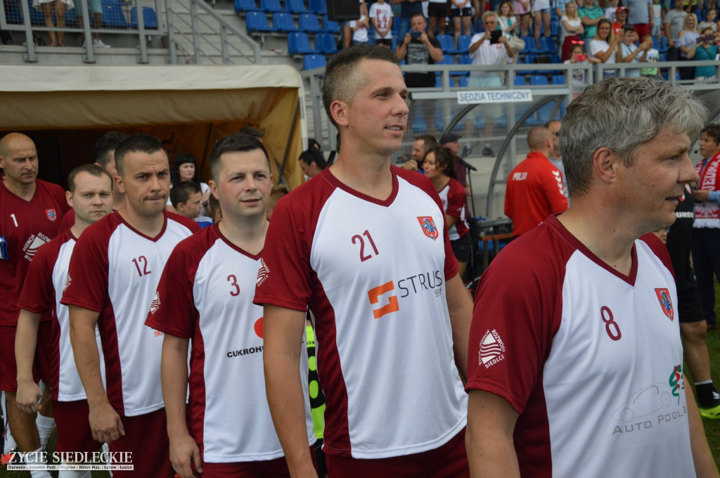 Wielki mecz zawodowców z artystami