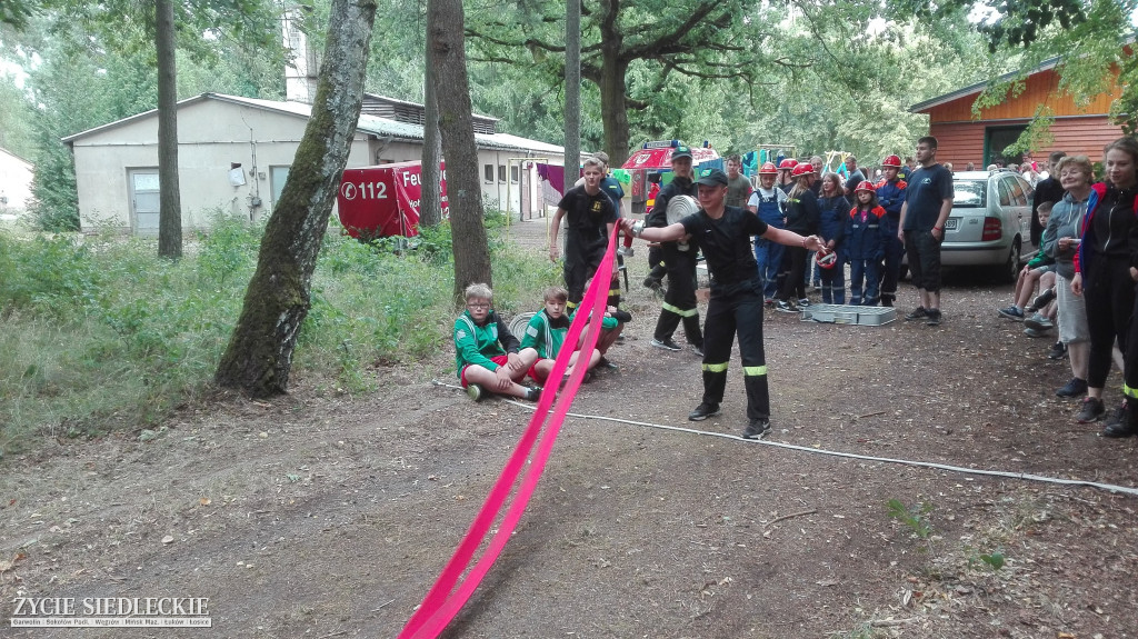 Młodzi strażacy na obozie w Niemczech
