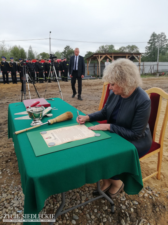 Akt erekcyjny pod budowę strażnicy podpisany!
