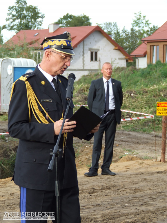 Akt erekcyjny pod budowę strażnicy podpisany!