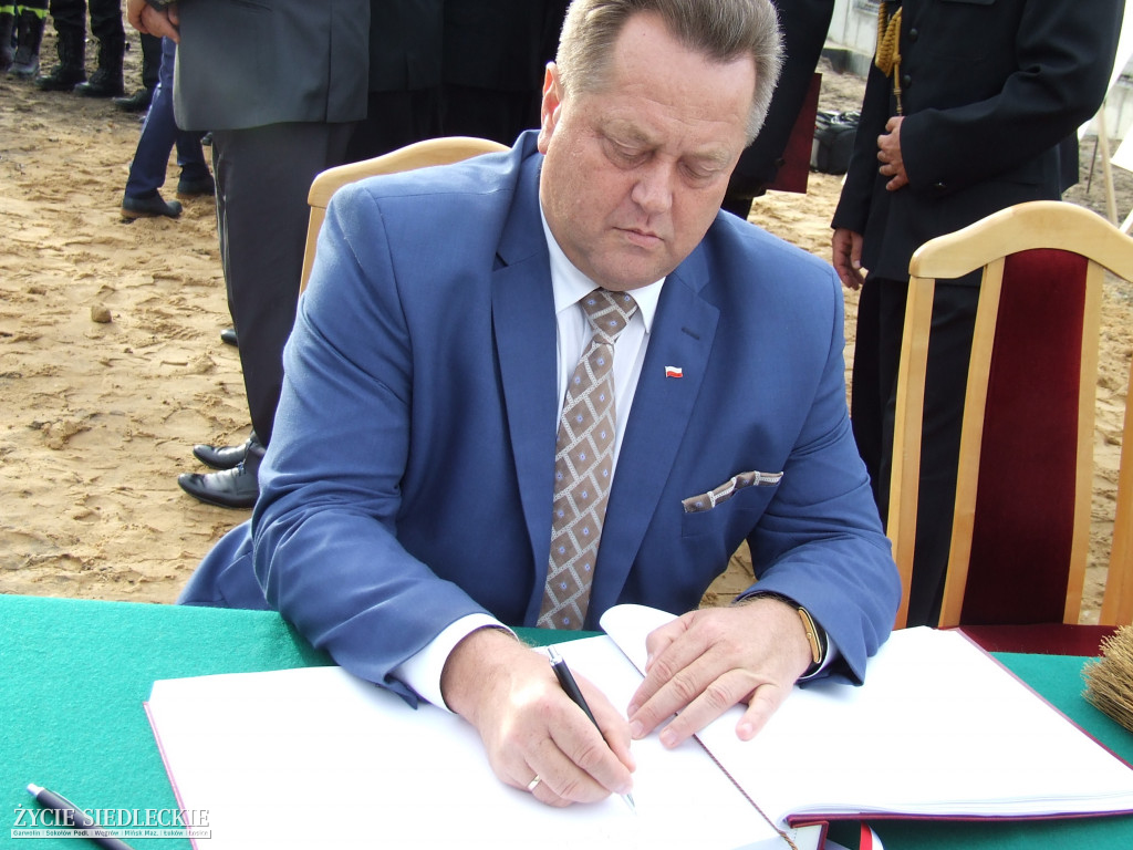 Akt erekcyjny pod budowę strażnicy podpisany!