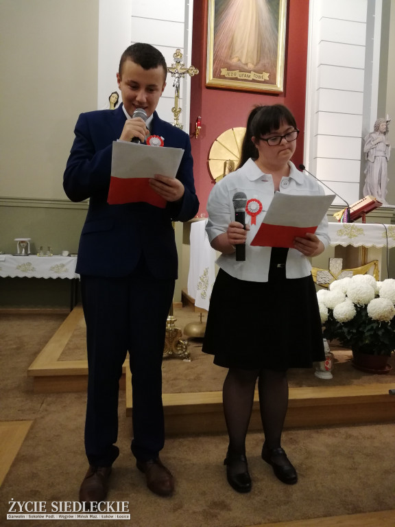 Patriotyczne obchody w parafii św. Ojca Pio w Węgrowie