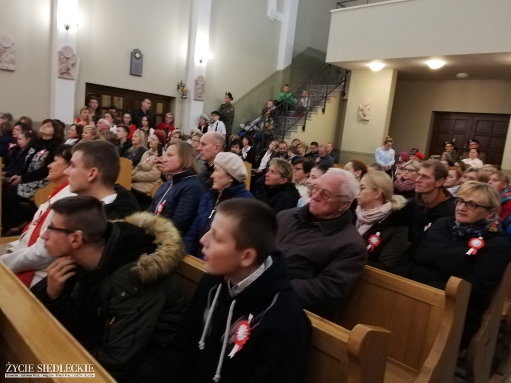 Patriotyczne obchody w parafii św. Ojca Pio w Węgrowie