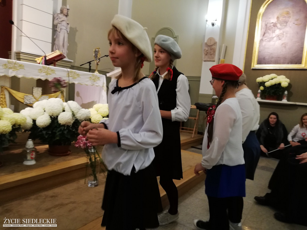 Patriotyczne obchody w parafii św. Ojca Pio w Węgrowie