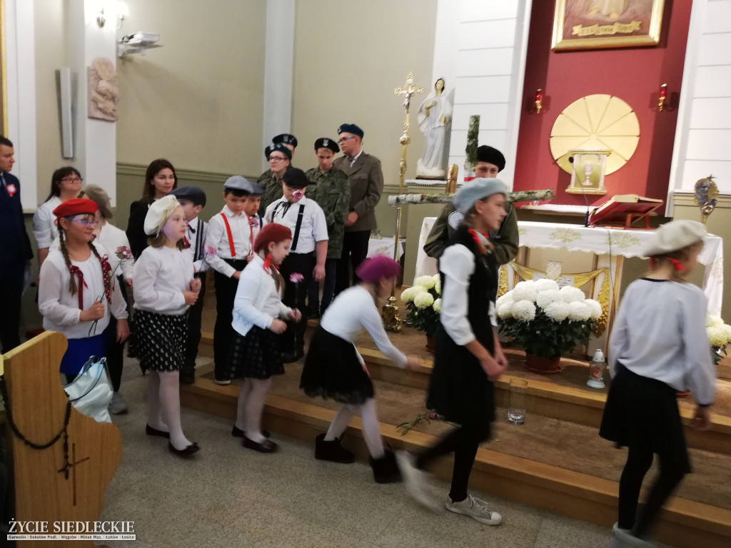 Patriotyczne obchody w parafii św. Ojca Pio w Węgrowie