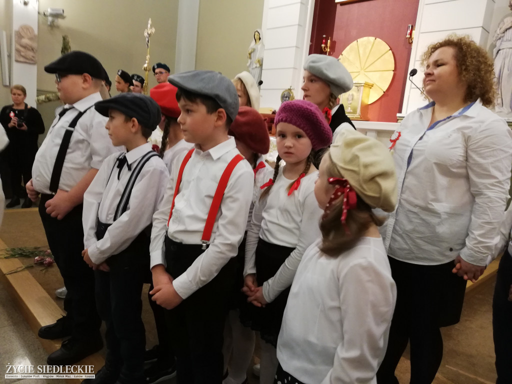 Patriotyczne obchody w parafii św. Ojca Pio w Węgrowie