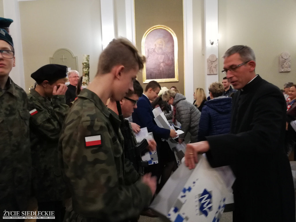Patriotyczne obchody w parafii św. Ojca Pio w Węgrowie