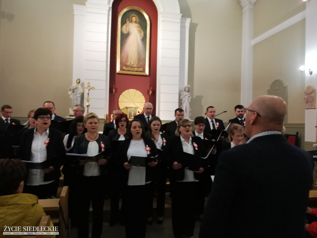 Patriotyczne obchody w parafii św. Ojca Pio w Węgrowie