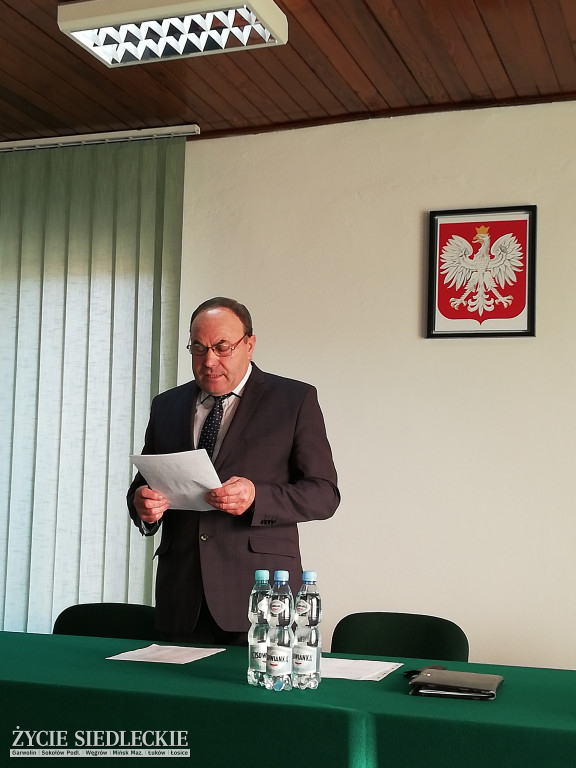 Pierwsza sesja Rady Gminy Liw. Ślubowanie i pożegnanie