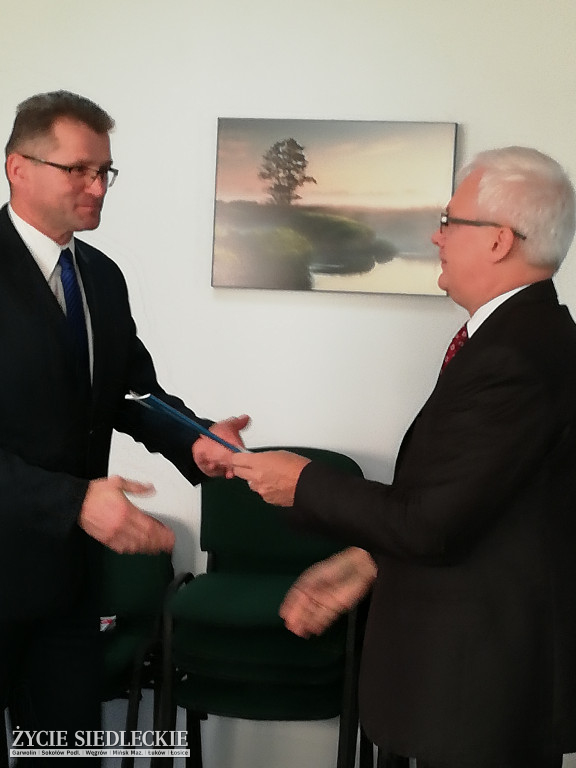 Pierwsza sesja Rady Gminy Liw. Ślubowanie i pożegnanie