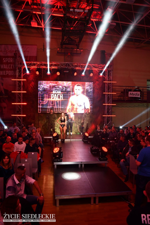 Armia Fight Night 4