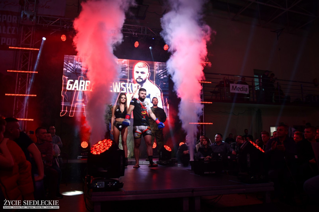 Armia Fight Night 4