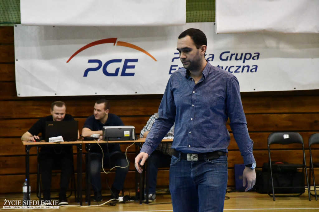 Seria przerwana przez Arkę