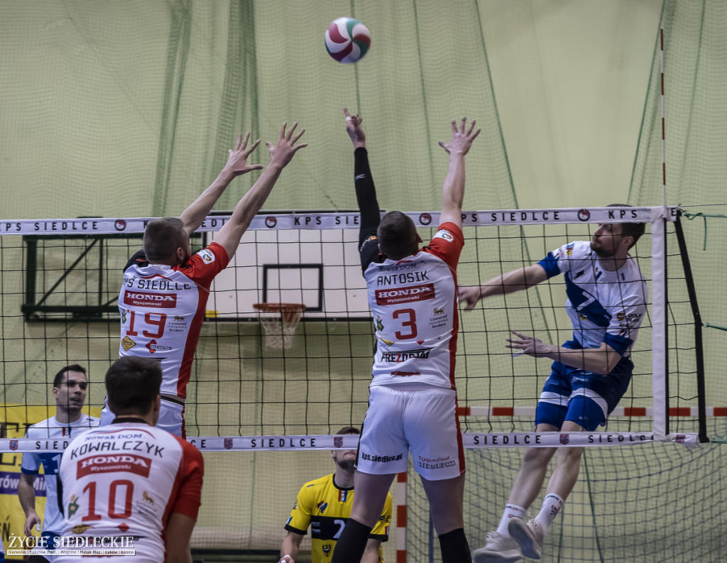 KPS rozbił Gwardię