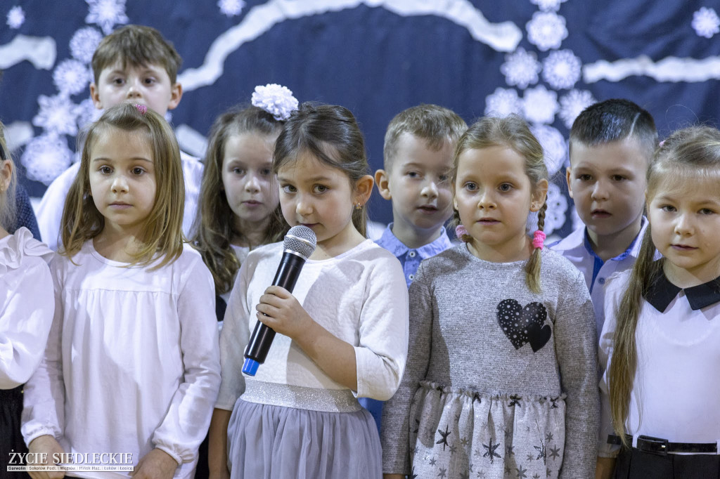 Kolędy pokoleń w SP nr 2 w Siedlcach