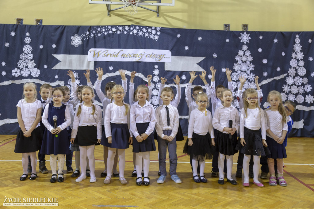 Kolędy pokoleń w SP nr 2 w Siedlcach