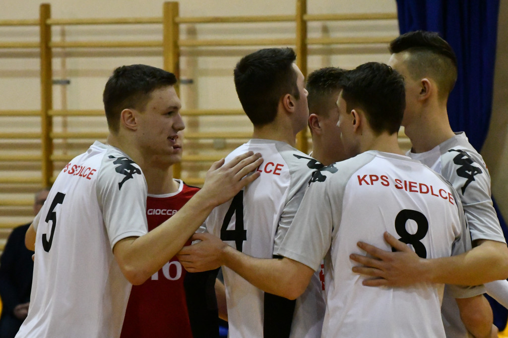 Juniorzy KPS przegrali z Czarnymi