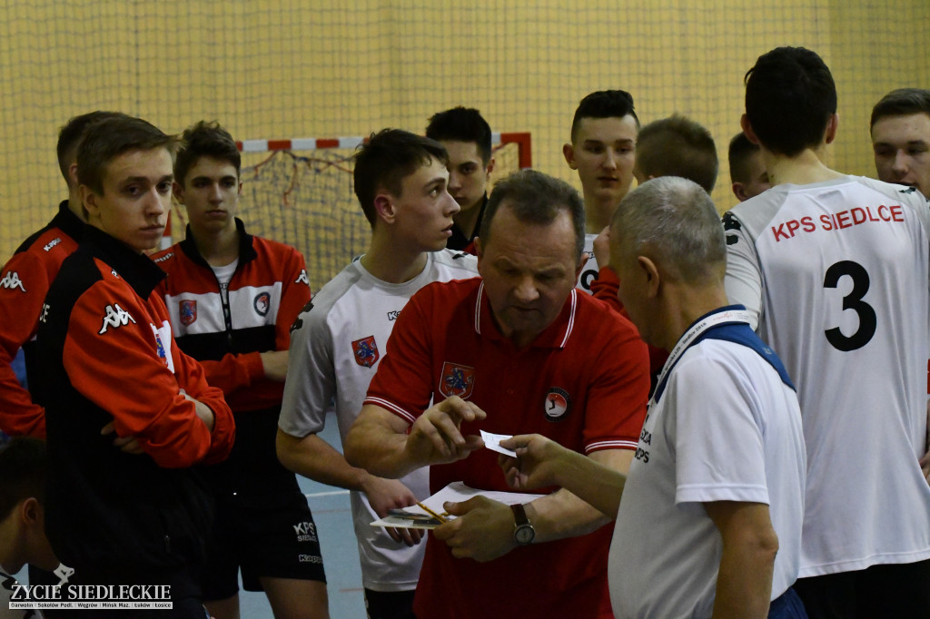Juniorzy KPS przegrali z Czarnymi